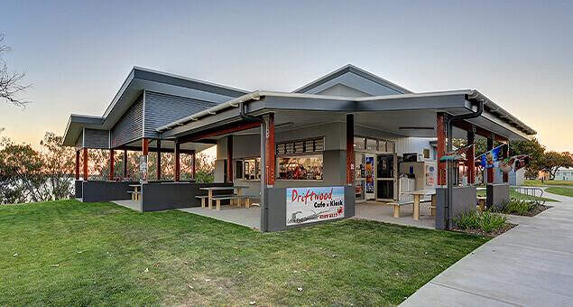Driftwood Cafe in Elliott Heads at dusk